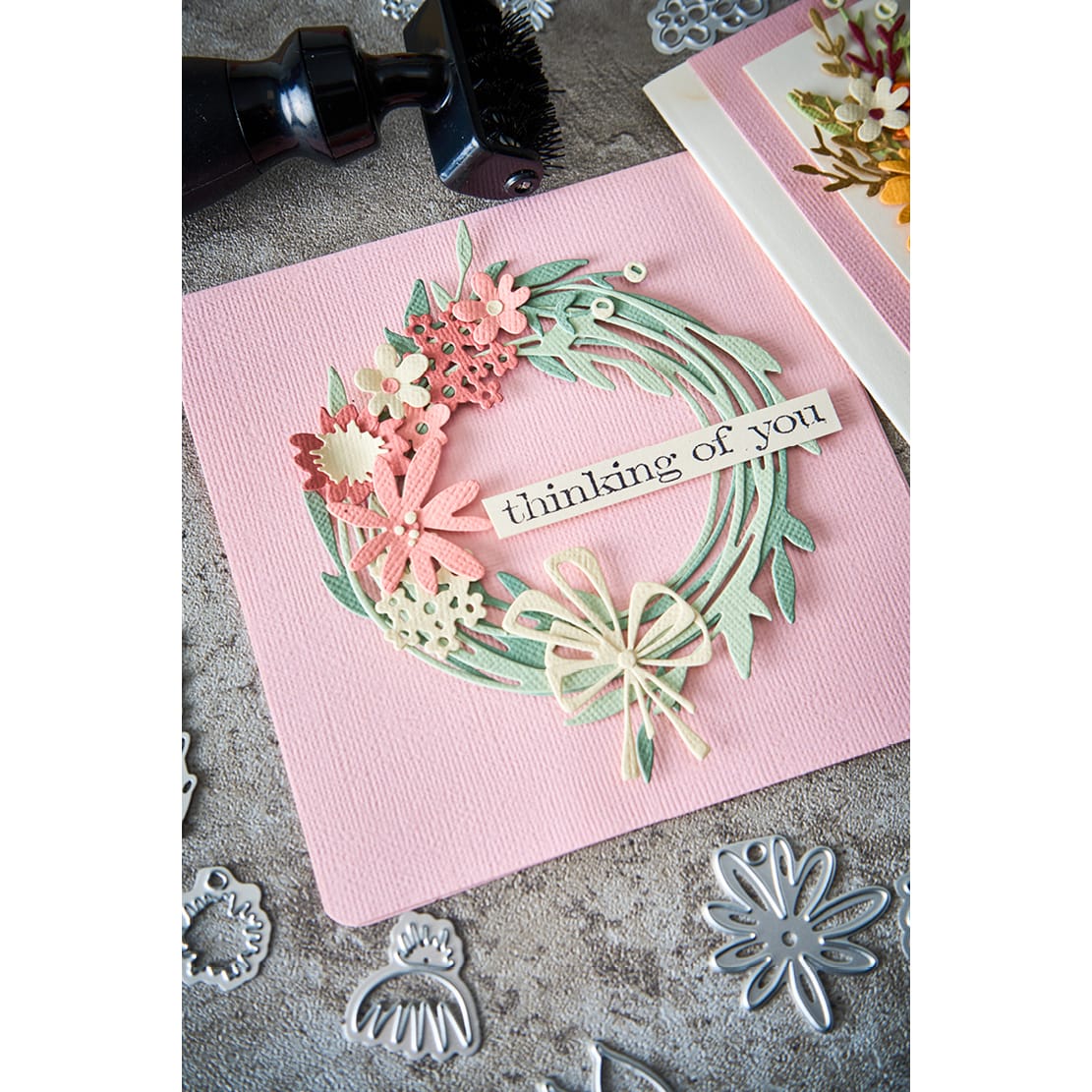 Thinlits die Vault Funky Floral Wreath - Sizzix - Afbeelding 3