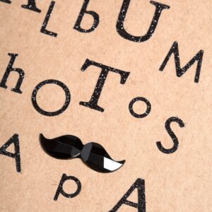 Alphabet noir autocollant pailleté - 300 pièces - Artemio