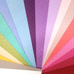 Feuille texturée Dotted berry pretty - 30x30 cm - Bazzill