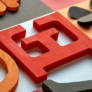 Lettre E - 11.5 cm - bois - Artemio