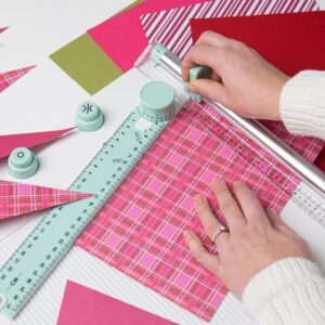 Scoring Board & Trimmer - Sizzix